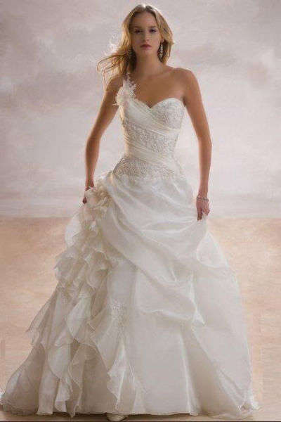 Stunning One Shouler Ball Gown Wedding Dress